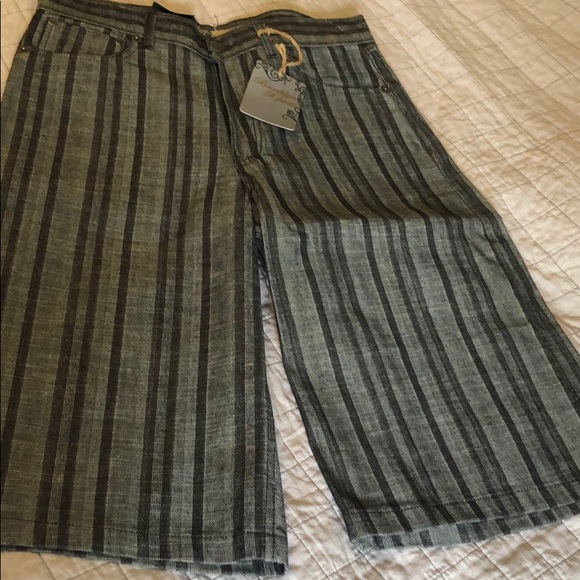 Brooklyn Xpress Other - 2/$10 Men’s Jean Shorts - Black/Grey Size 32